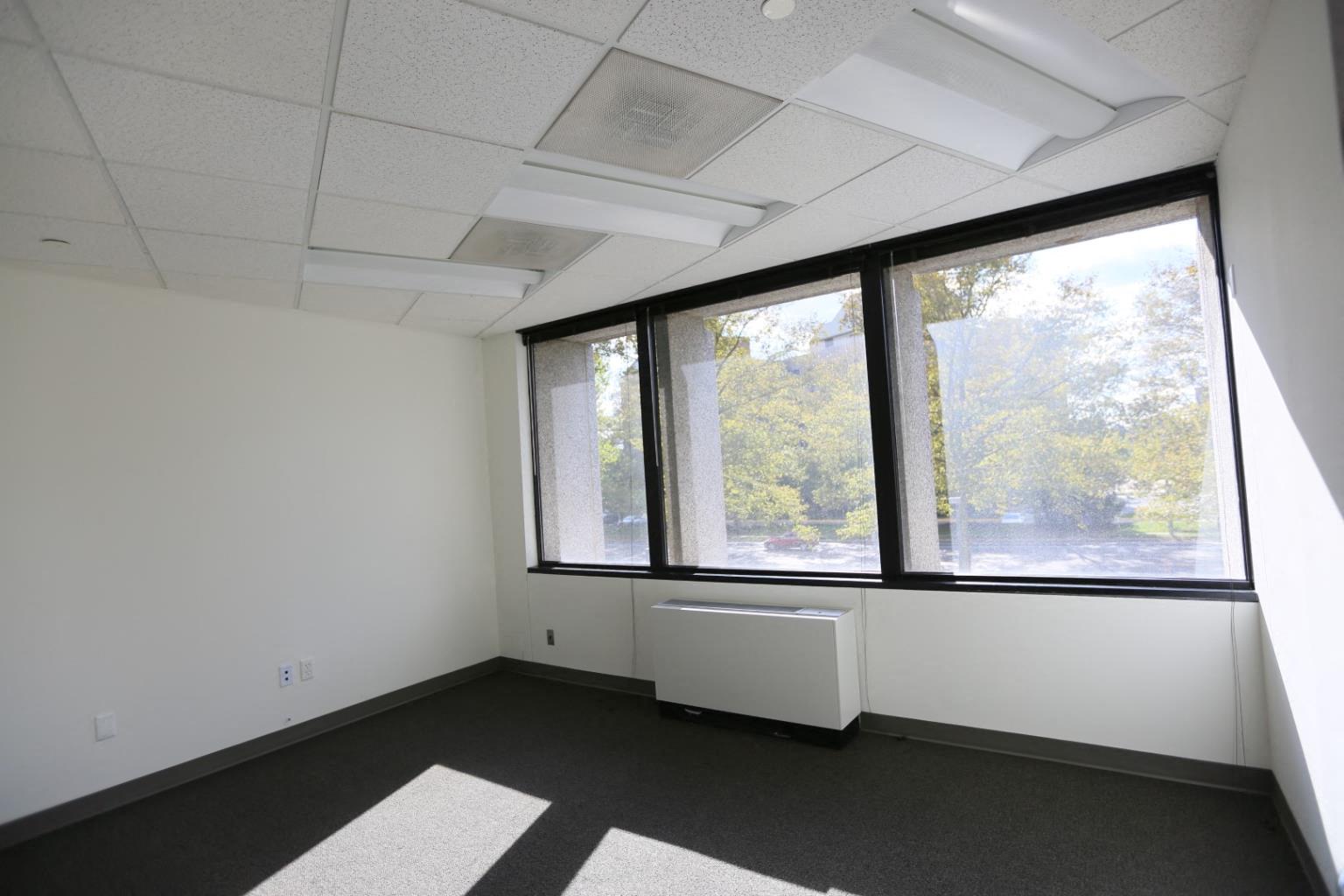 3,735 SF Office Space in Fairfax, VA Photo